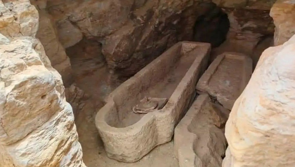 (16382)